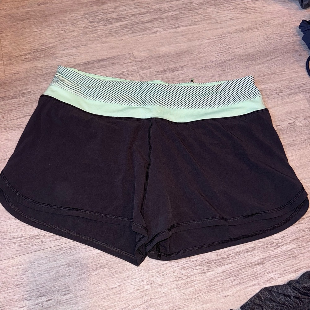 Lululemon Speed up 4” shorts